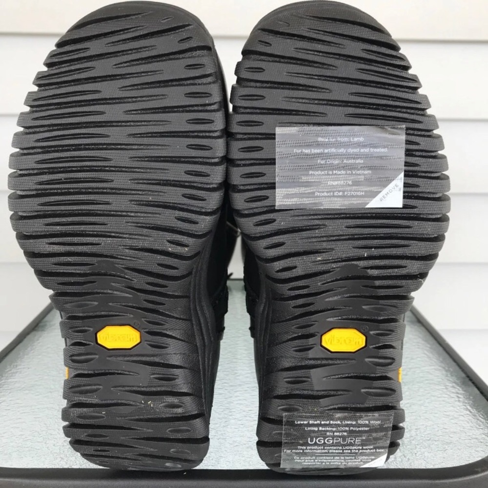 Ugg Miko Snow Boots, Size 5 - Picture 4 of 8